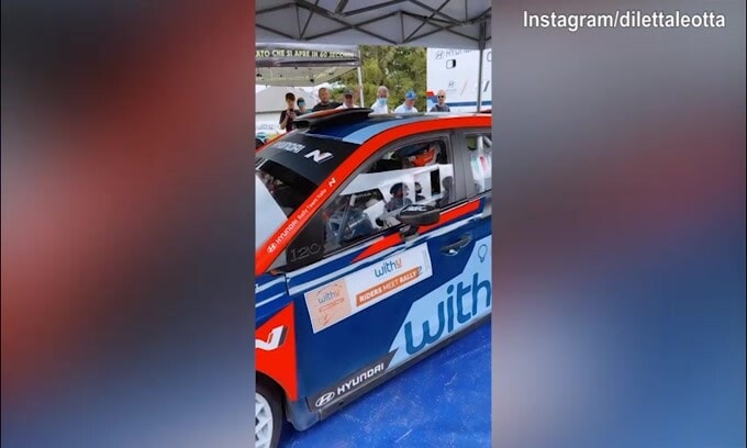 Diletta Leotta e la prima volta sulla macchina da rally