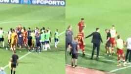 Porto-Roma, il video della rissa in campo