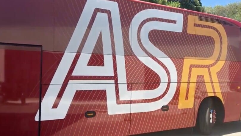 La Roma va in bus ad allenarsi in Portogallo