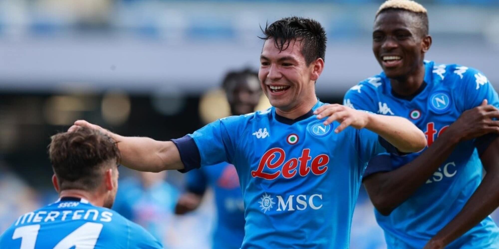 Napoli, Lozano compie 26 anni: gli auguri del club