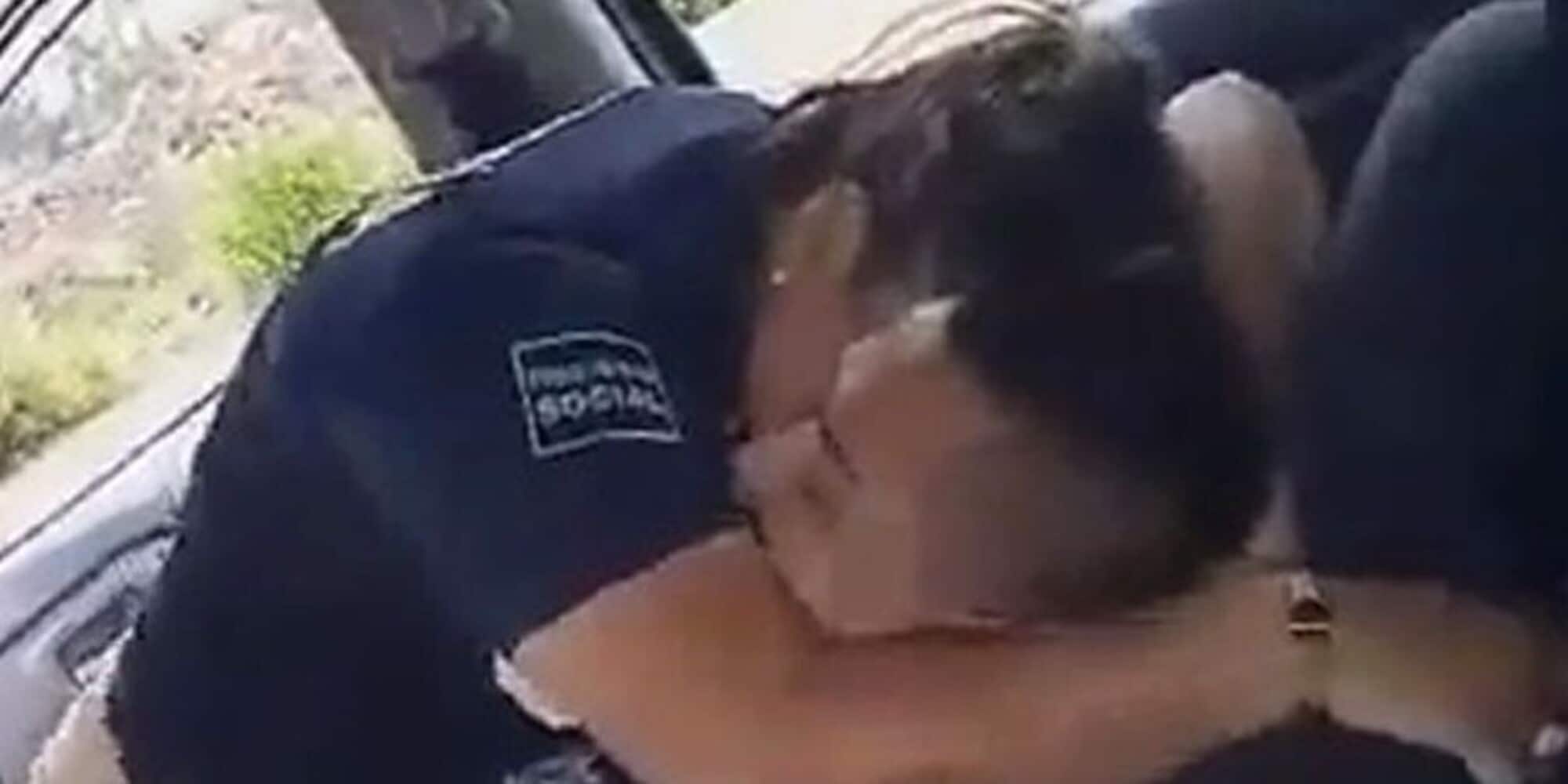 Poliziotti fanno sesso nell'auto di servizio: filmati e licenziati
