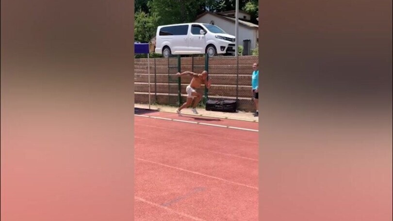 Olimpiadi, Jacobs pazzesco: è oro nei 100 metri