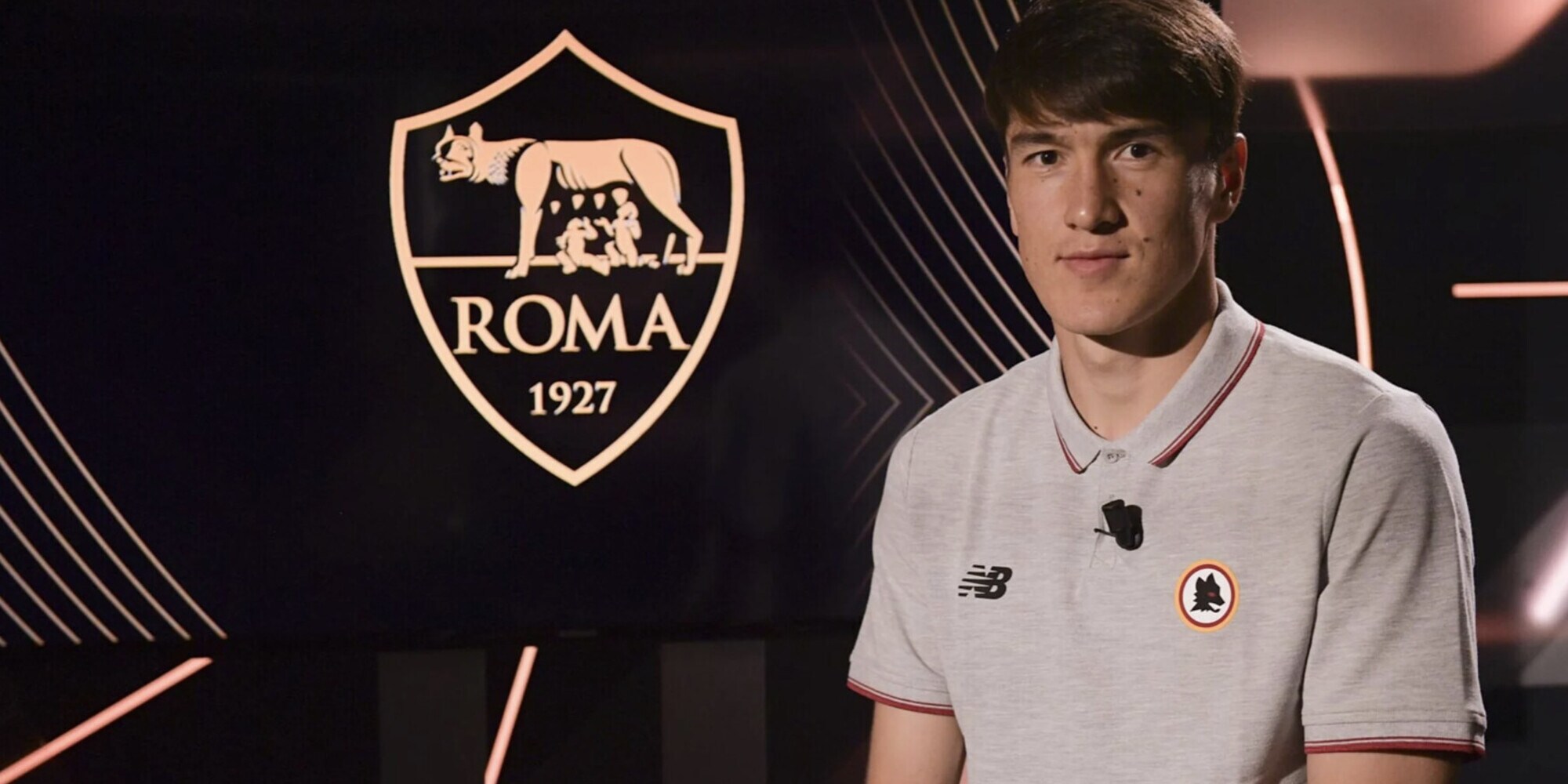 Shomurodov: "Roma, punto in alto. Voglio vincere titoli con Mourinho"
