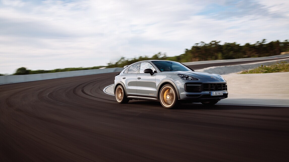 Porsche Cayenne Turbo GT, il suv in pista