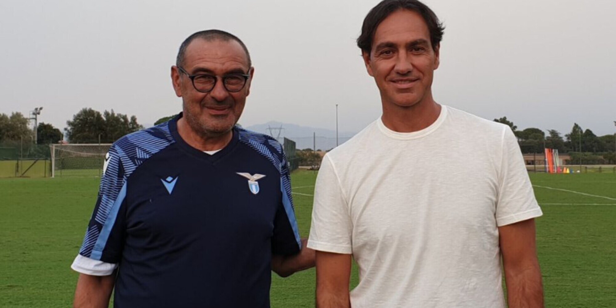 Lazio, Sarri in posa con Nesta: i tifosi si scatenano sui social
