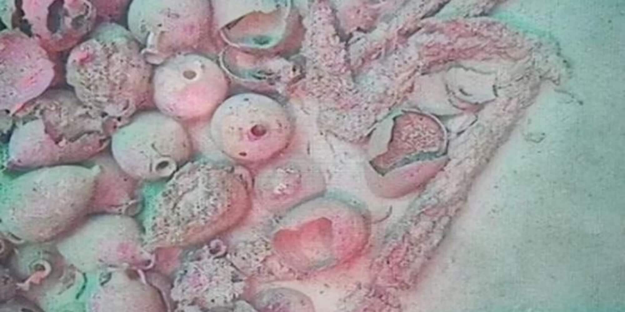 Egadi, rinvenuta nave romana con un carico di anfore