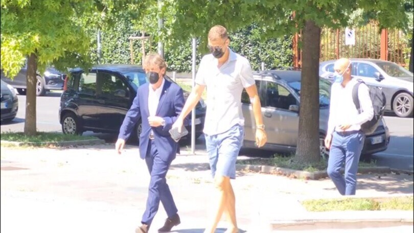Inter, Dzeko inizia le visite mediche
