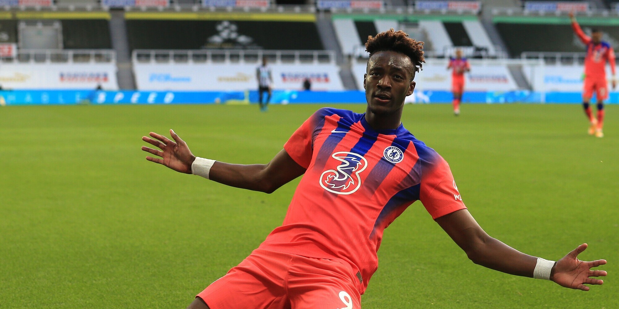 Abraham, Ligue 1, Premier League e Bundesliga: le ultimissime