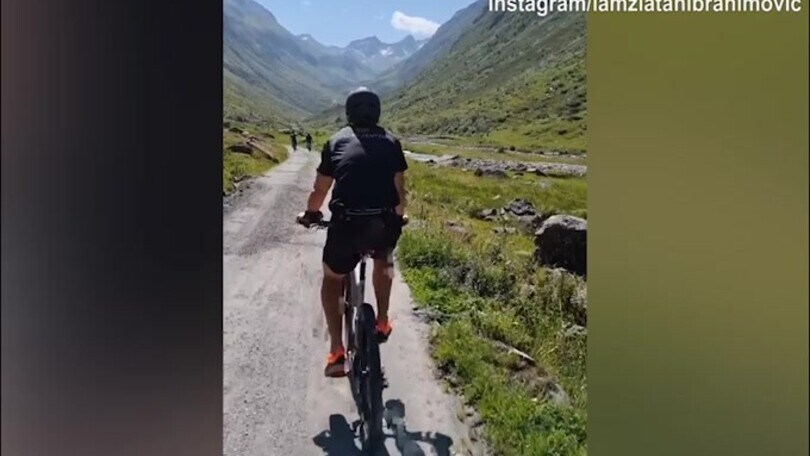 Giro in bici e domenica tra musica e relax per Ibra