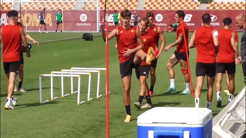Roma, allenamento con vista Conference League