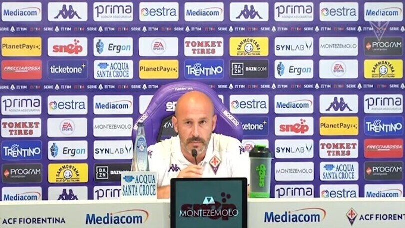 Italiano conferma: "Vlahovic resta alla Fiorentina"