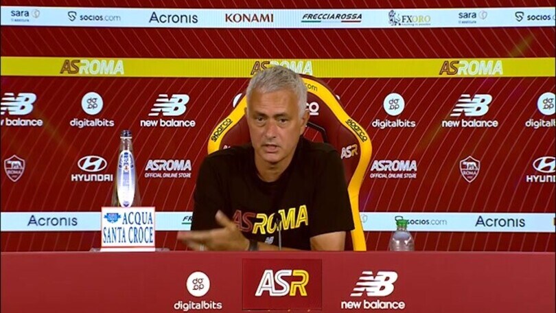 Mourinho: "Non faccio richieste di mercato però..."
