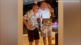 Cassano e Vieri versione cantanti: "Volare ohh ohh"