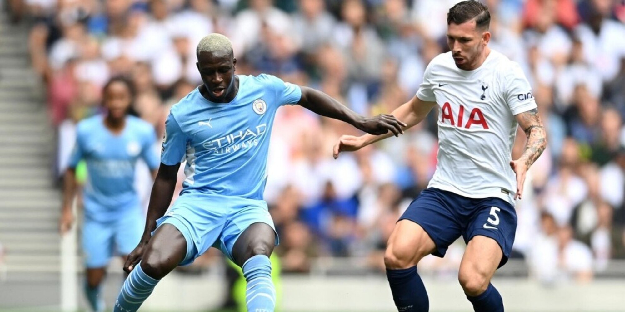 Manchester City, caos Mendy: sospeso dopo quattro accuse di stupro