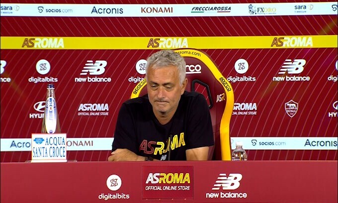 Mourinho: "Esuberi? Sono libero di prendere le mie decisioni"