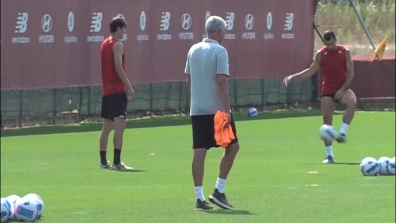 Roma, lavoro a parte per Smalling