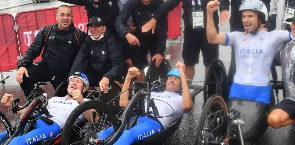 Paralimpiadi, l'Italia è d'oro nell'Handbike a squadre