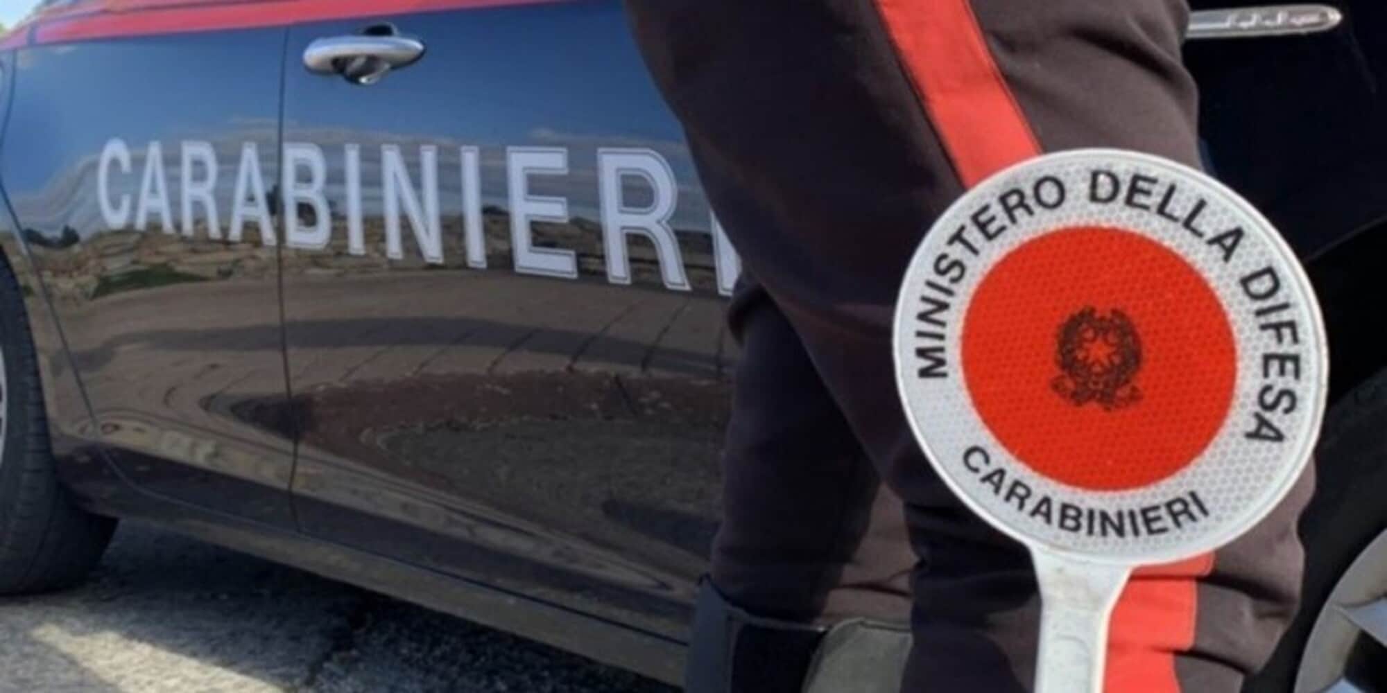 Roma, famiglia blocca la strada con l’auto e aggredisce autista Atac