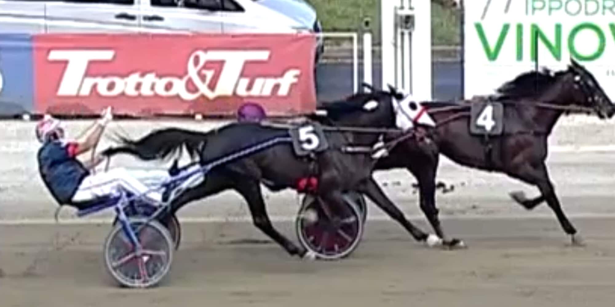 Callmethebreeze chiama Derby