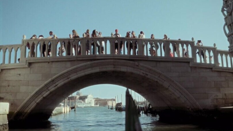 The Walking Dead, il video dell'invasione zombie a Venezia