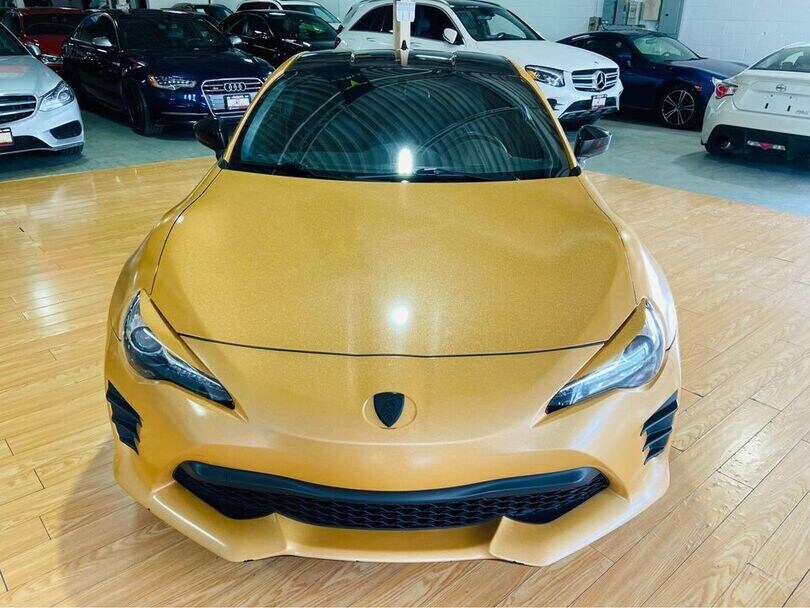 In vendita una Toyota GT86 con loghi Lamborghini