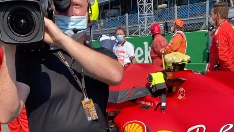 Totti a Monza per il Gp. Filma la Ferrari ma si 'arrabbia' col cameraman