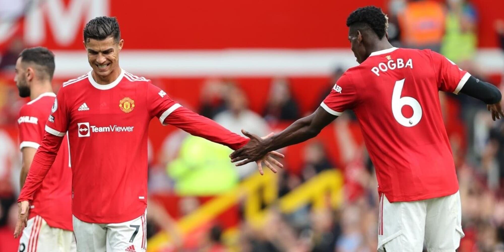 "Pogba rinnova con il Manchester United: l'ha convinto Ronaldo"