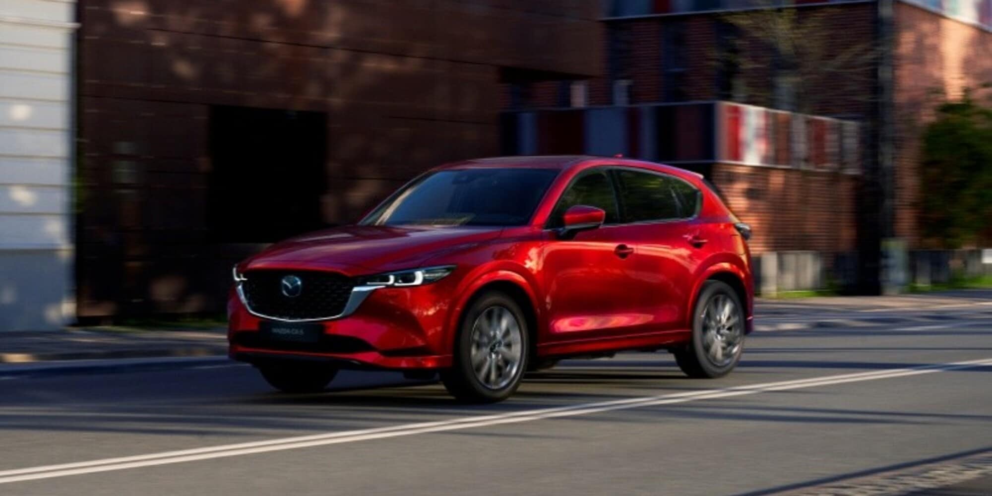 Mazda CX-5 MY 2022: raffinatezza fatta SUV
