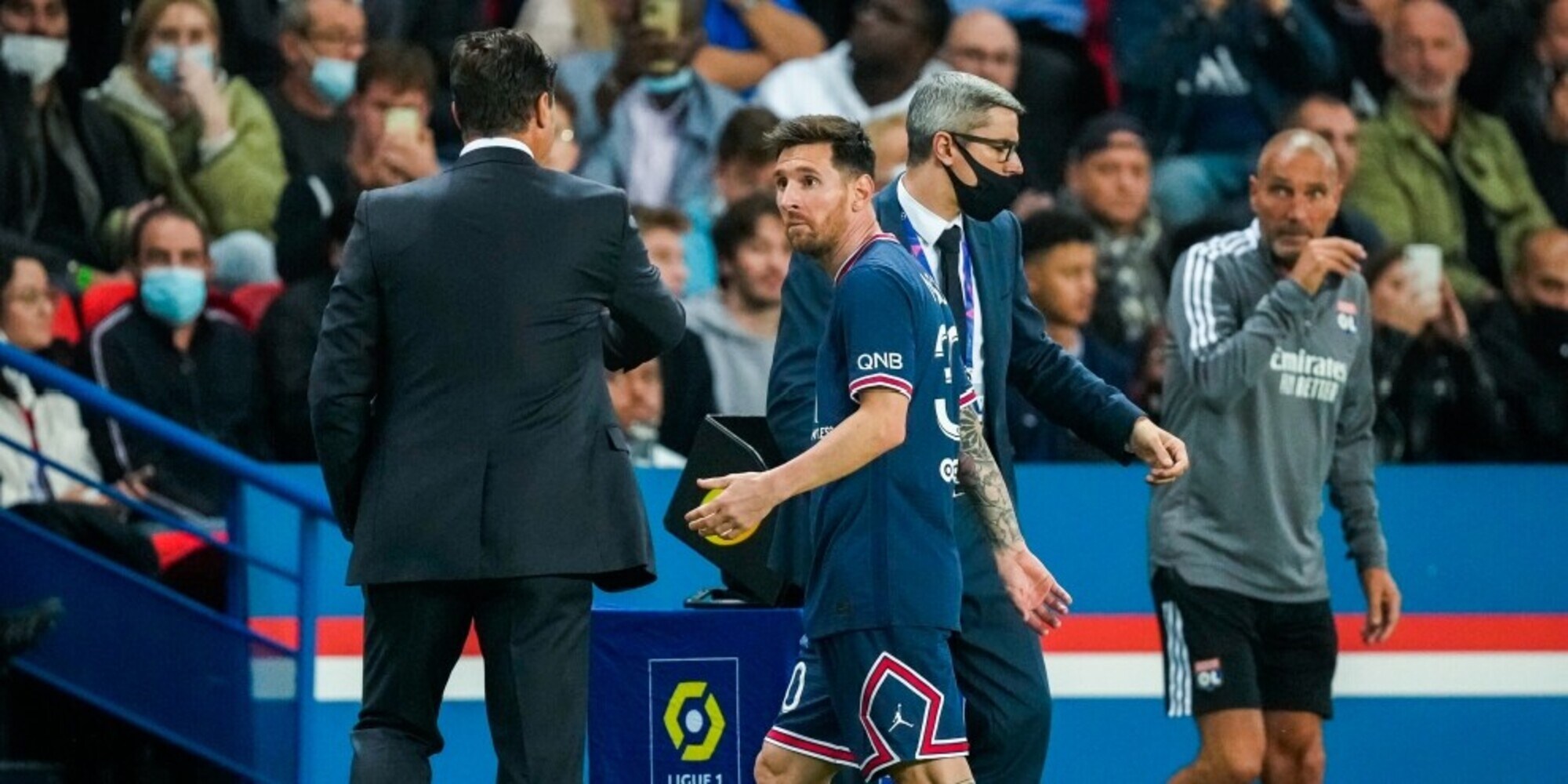 Messi sostituito, gelo con Pochettino. È già bufera al Psg