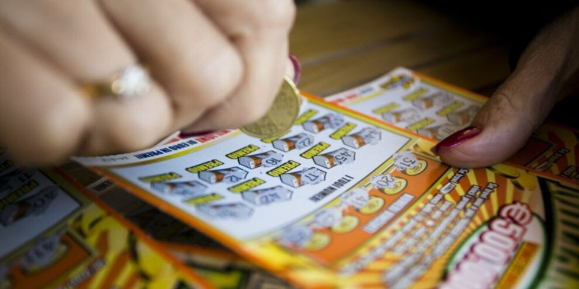 Gratta e vinci rubato, svolta per l'anziana: come è andata a finire