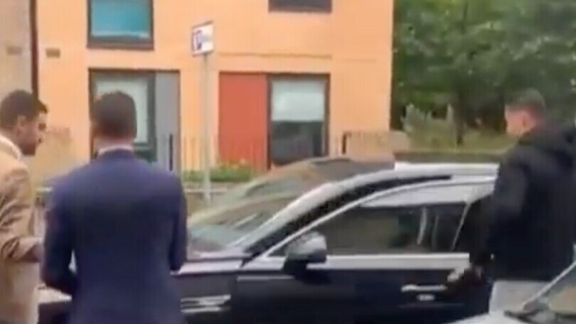 Ronaldo in Bentley all'allenamento