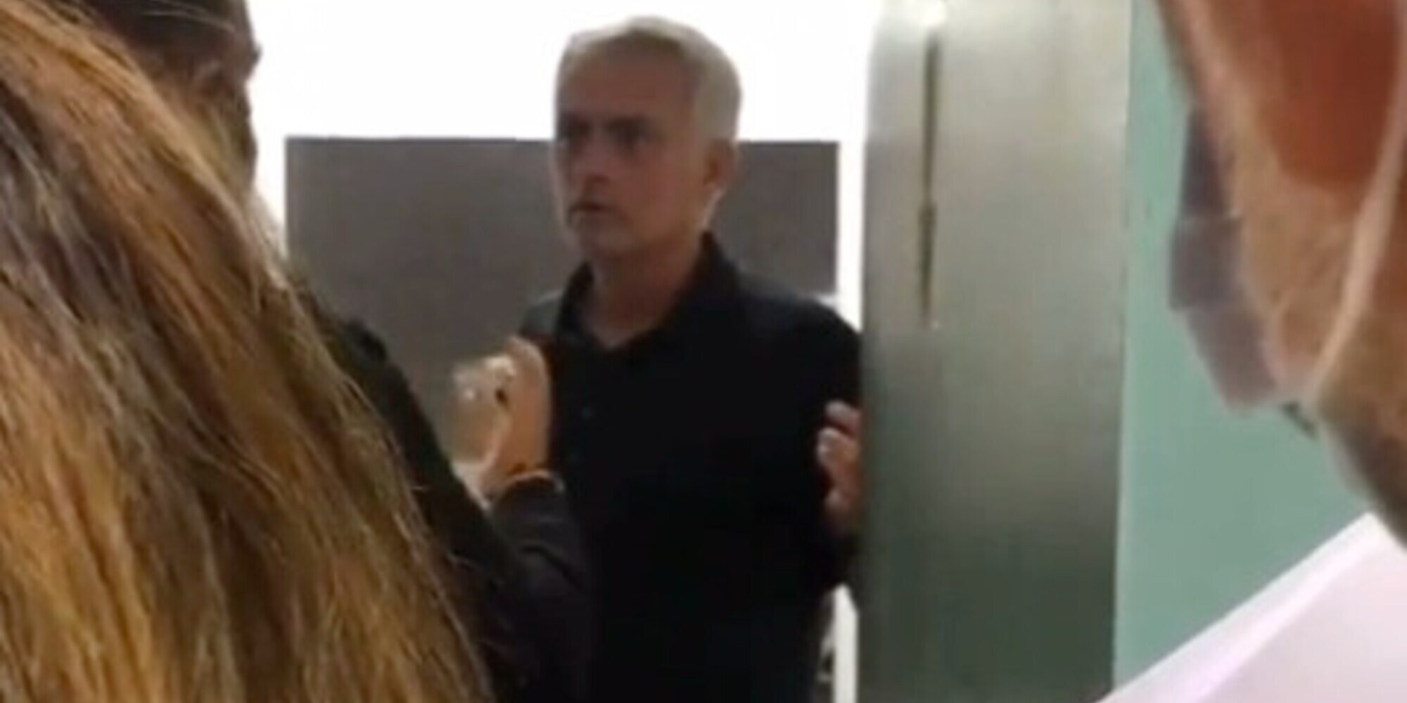 Mourinho furioso con il delegato della Lega: “Fatemi parlare con la stampa”