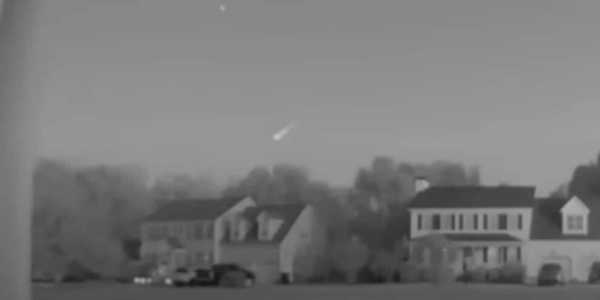 Meteorite sfreccia nel cielo della Carolina del Nord: che boato!