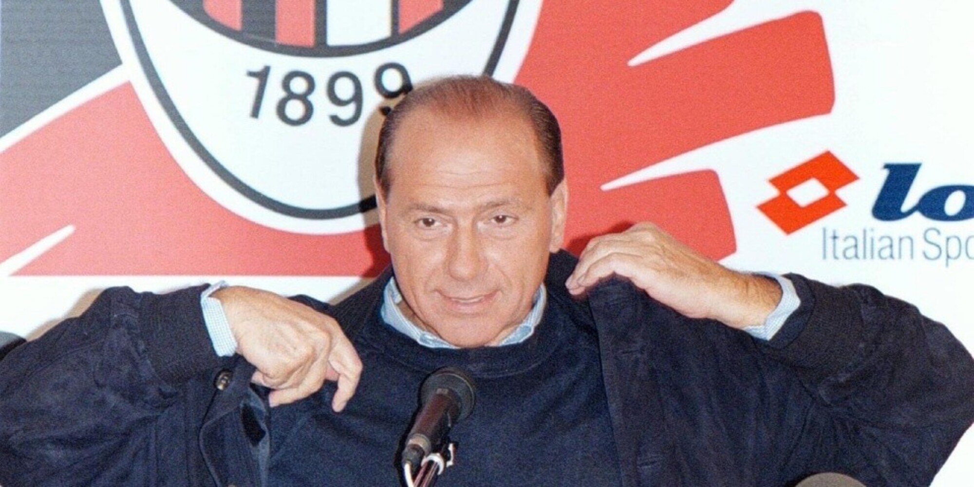 Milan, gli auguri di buon compleanno a Berlusconi