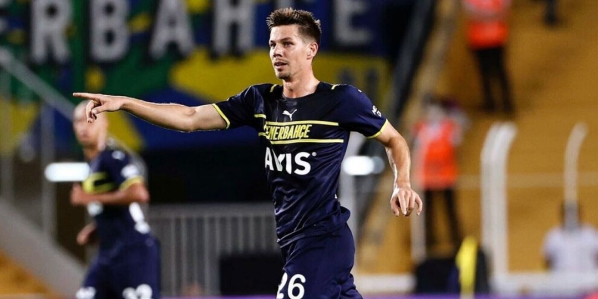 Clamoroso Fenerbahçe, sbagliato il bonifico per Zajc: altro che Empoli, va a una concessionaria d’auto