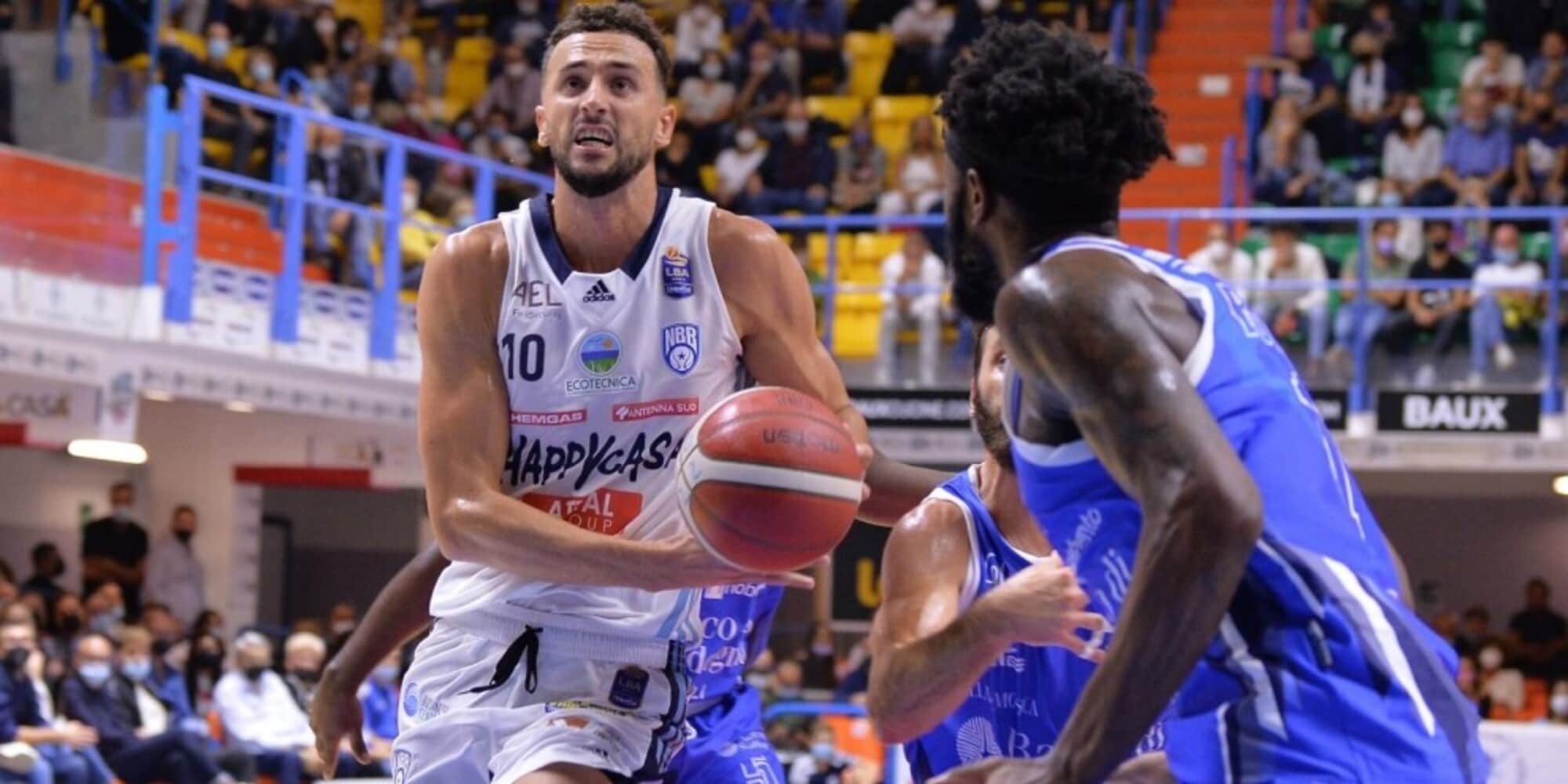 Colpo Brindisi contro Sassari, Treviso batte Venezia nel derby