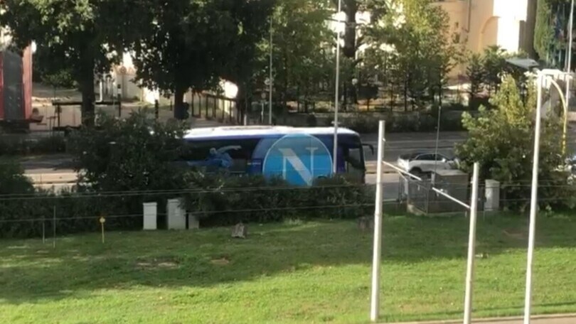 Il Napoli verso lo stadio Franchi