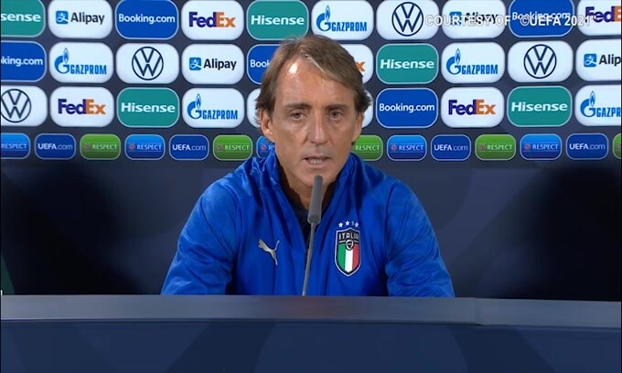 Mancini risponde a Luis Enrique: "Prima o poi perderemo.."