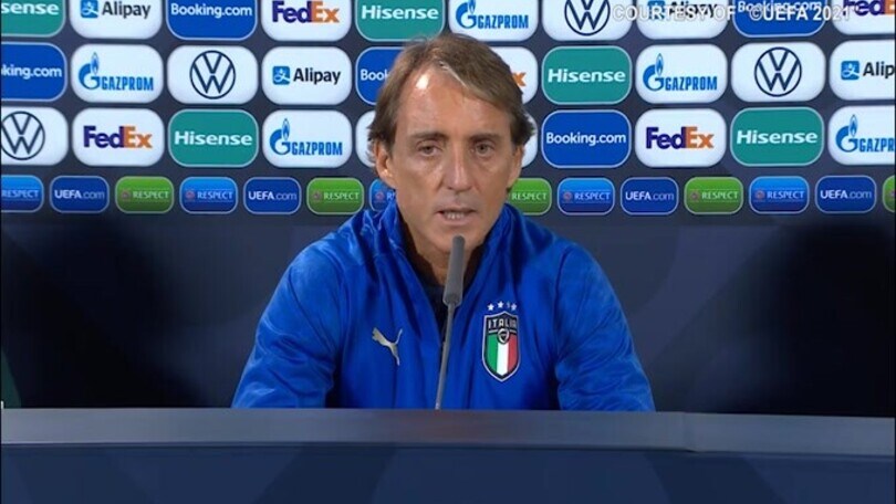 Mancini risponde a Luis Enrique: "Prima o poi perderemo.."