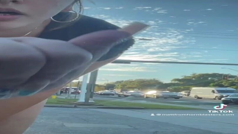 Danneggia la Lamborghini con l'auto e tenta la truffa: ma le finisce male!