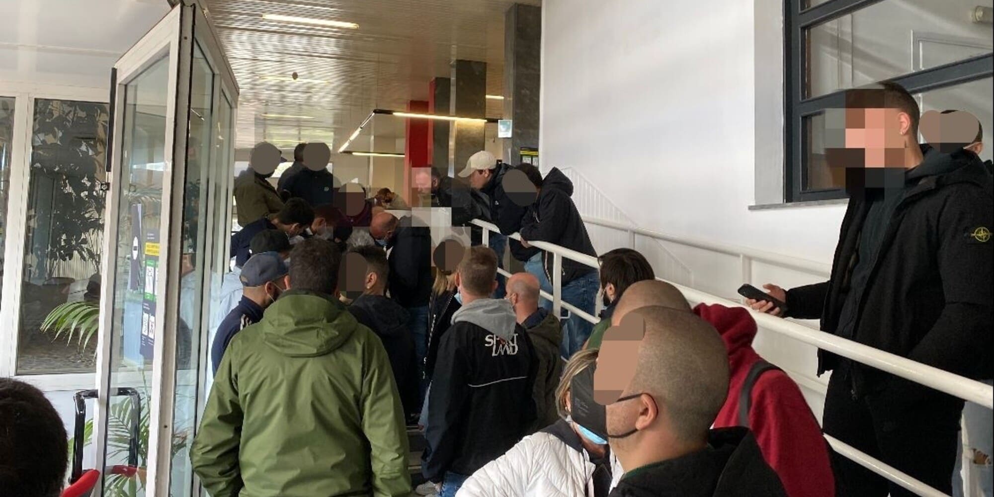 Roma, caos abbonamenti: file online e all’Olimpico