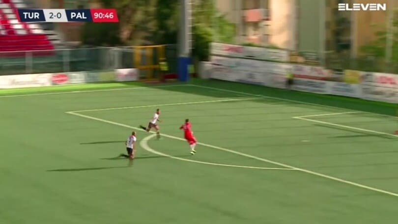 Turris-Palermo, il gol in rovesciata è pazzesco!
