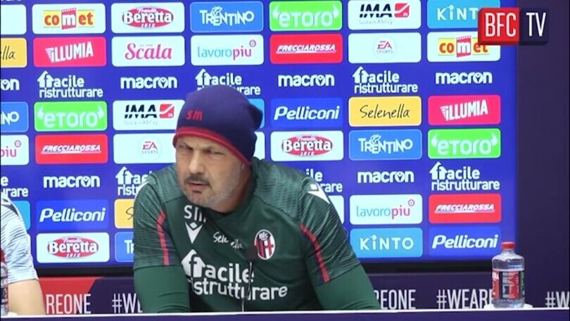 Miha al giornalista: "Fai la domanda in francese.."
