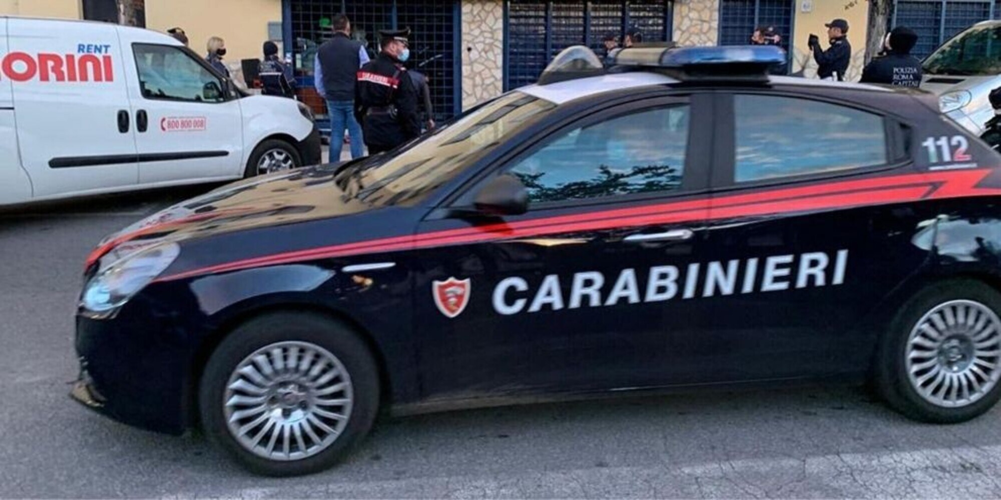Roma, spari contro auto in periferia: nessun ferito