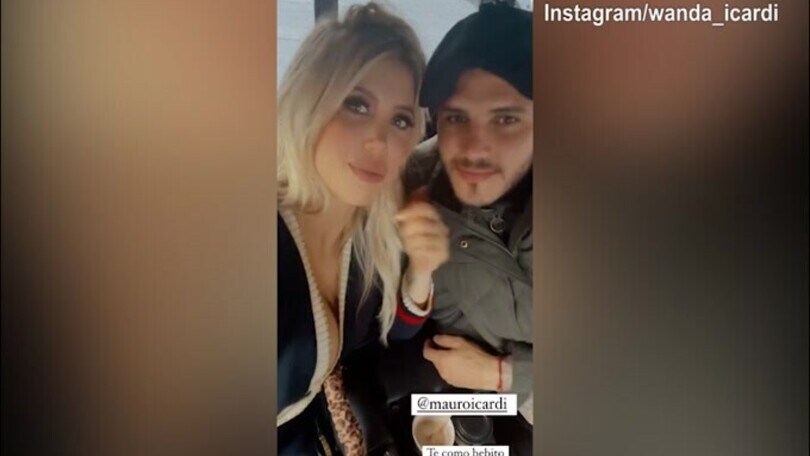 Wanda Nara e il bacio social con Icardi