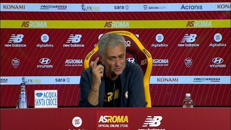 Mourinho: "Qui è difficile, in altre piazze c'è più protezione"