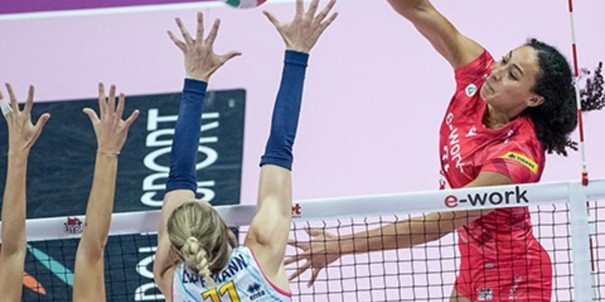 Novara supera Perugia, Scandicci al tie break su Busto