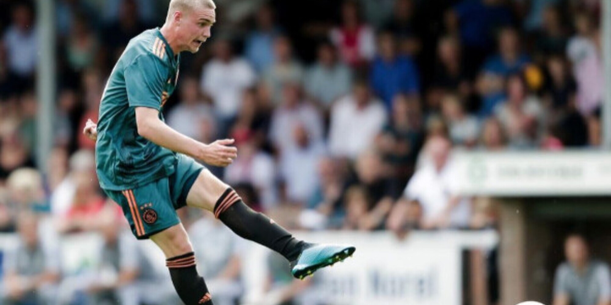 Kenneth Taylor, l’Ajax presenta l’ultimo gioiello