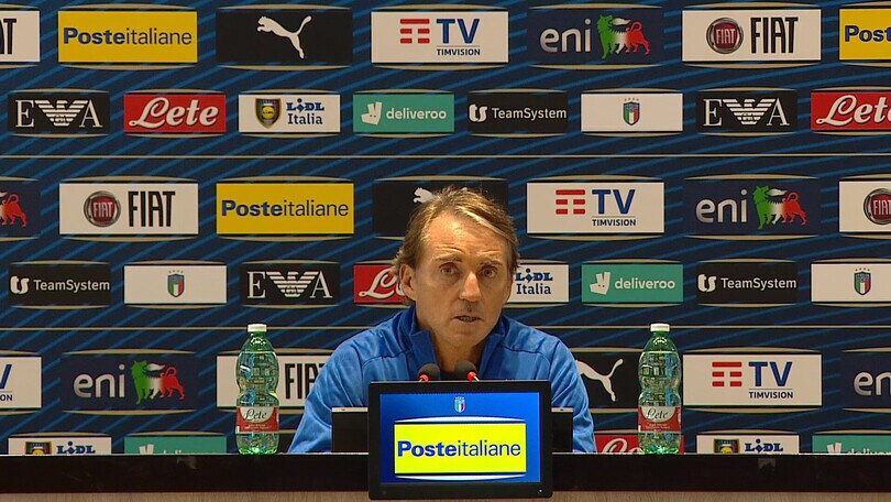 Mancini: "Chi gioca le coppe migliora"