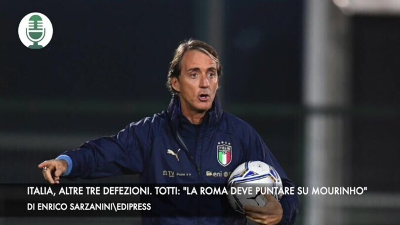 Italia, altre tre defezioni. Totti: "La Roma deve puntare su Mourinho"